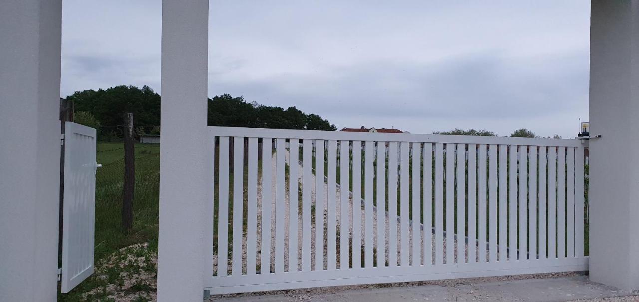 Apartmani Bojeresku Negotin Exteriér fotografie